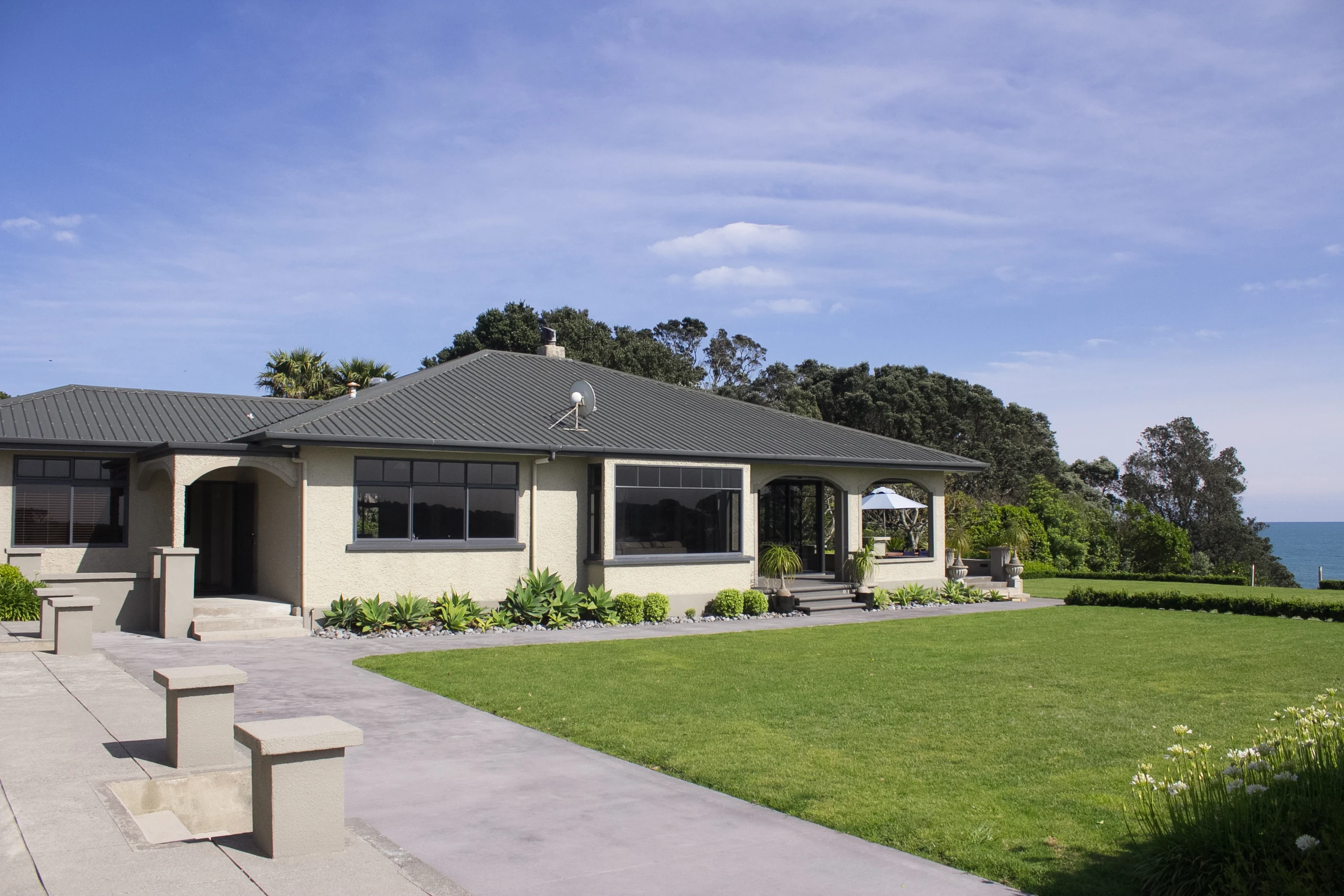 The Bungalow Coastal Retreat wedding venue, Taranaki