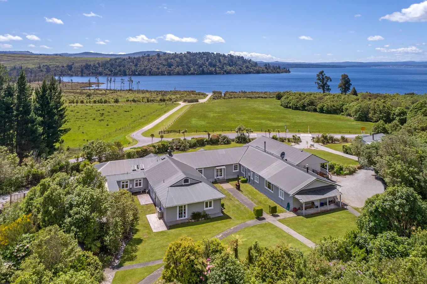 Lake Brunner Eco Lodge wedding venue