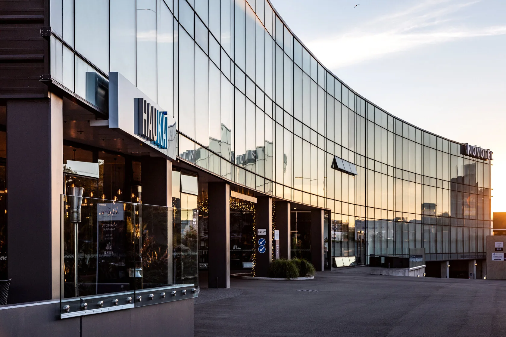 Novotel New Plymouth Taranaki wedding venue