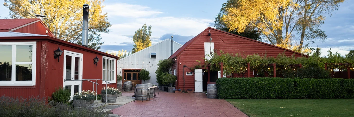 Larcomb Vineyard wedding venue, Canterbury