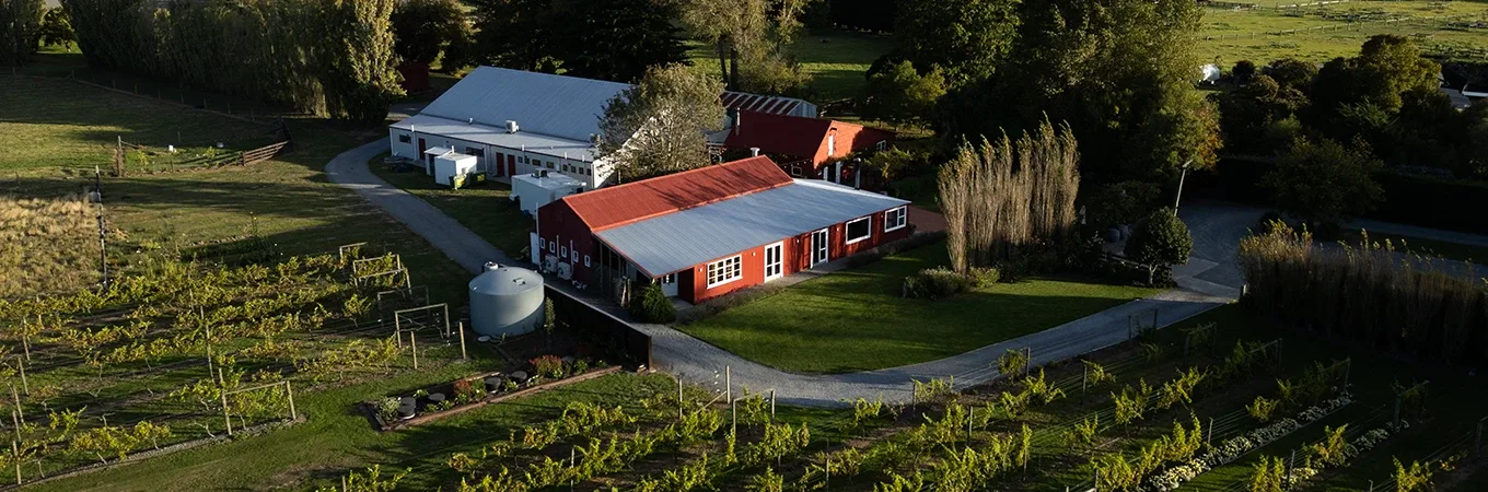 Larcomb Vineyard wedding venue