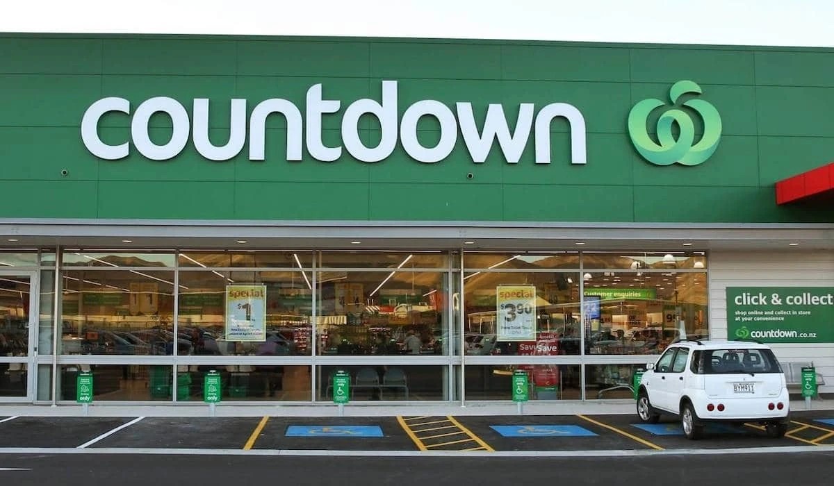 Countdown supermarket during COVID-19 pandemic response